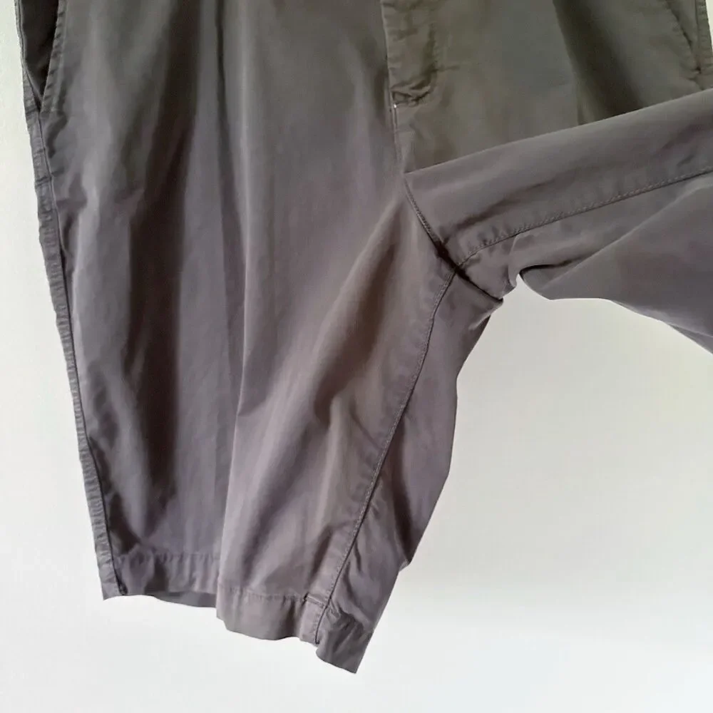 American Eagle Shorts Men 44 Gray Next Level Flex Longer Length Chino Cotton AE